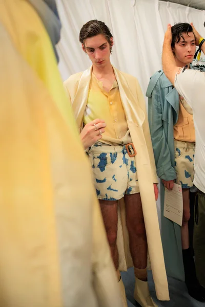 Look 23